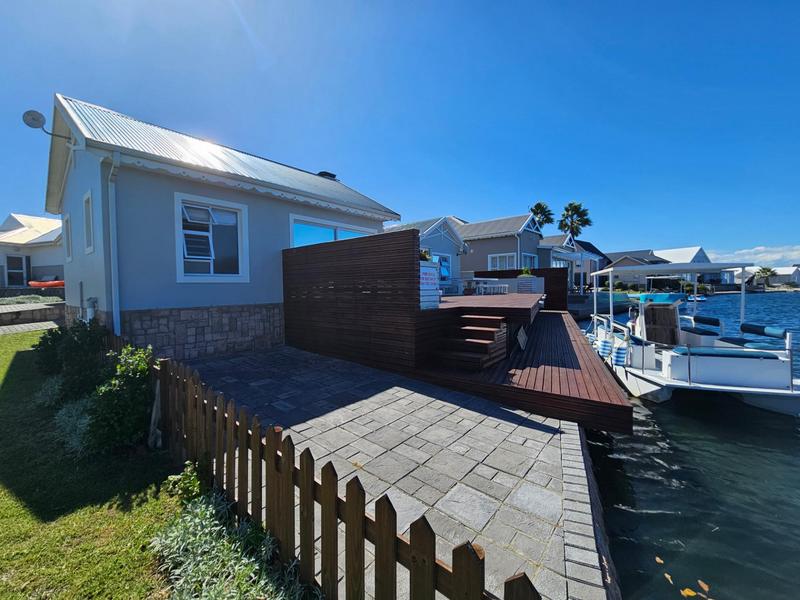 3 Bedroom Property for Sale in Marina Martinique Eastern Cape